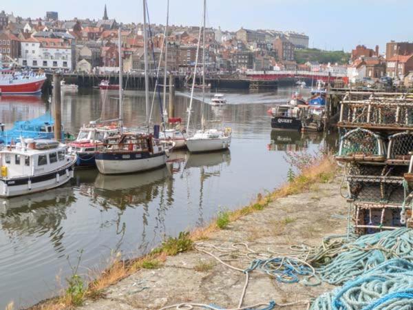 Oystercatcher Cottage Whitby Exterior photo